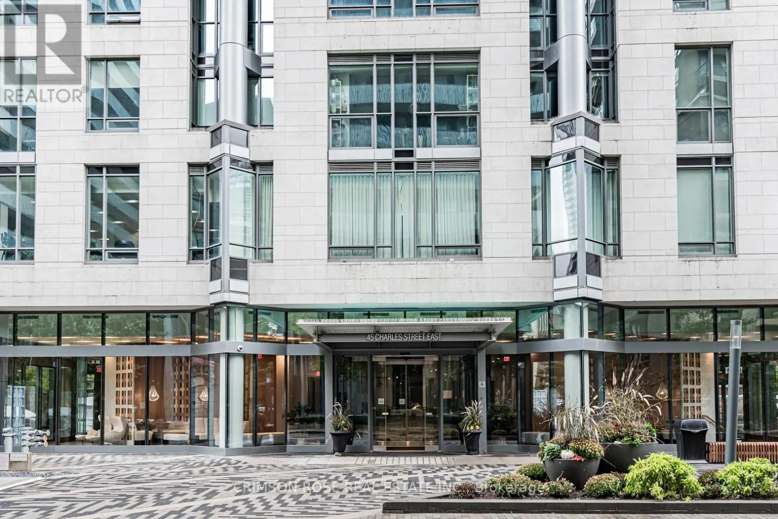 3510 - 45 CHARLES STREET E