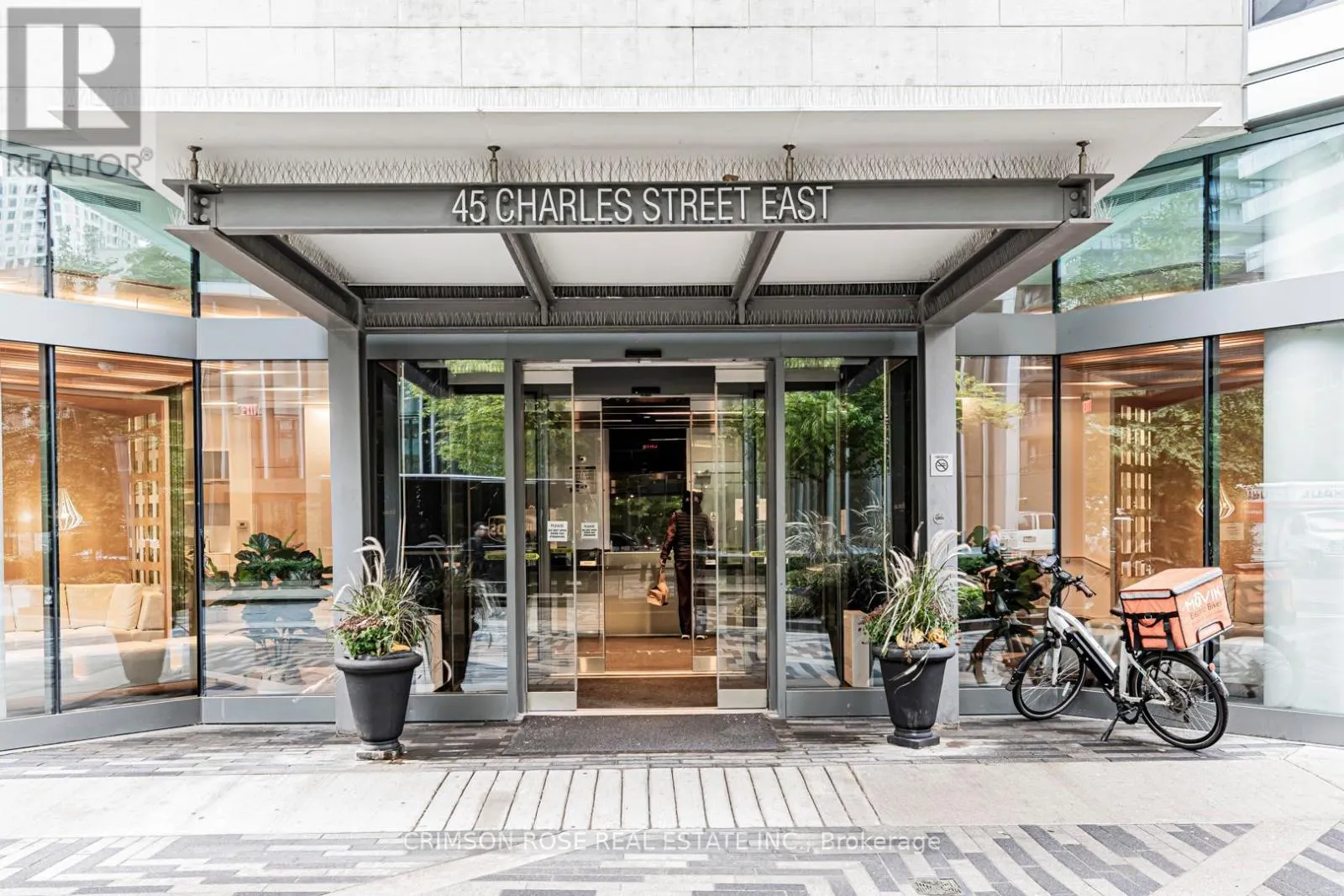 3510 - 45 CHARLES STREET E