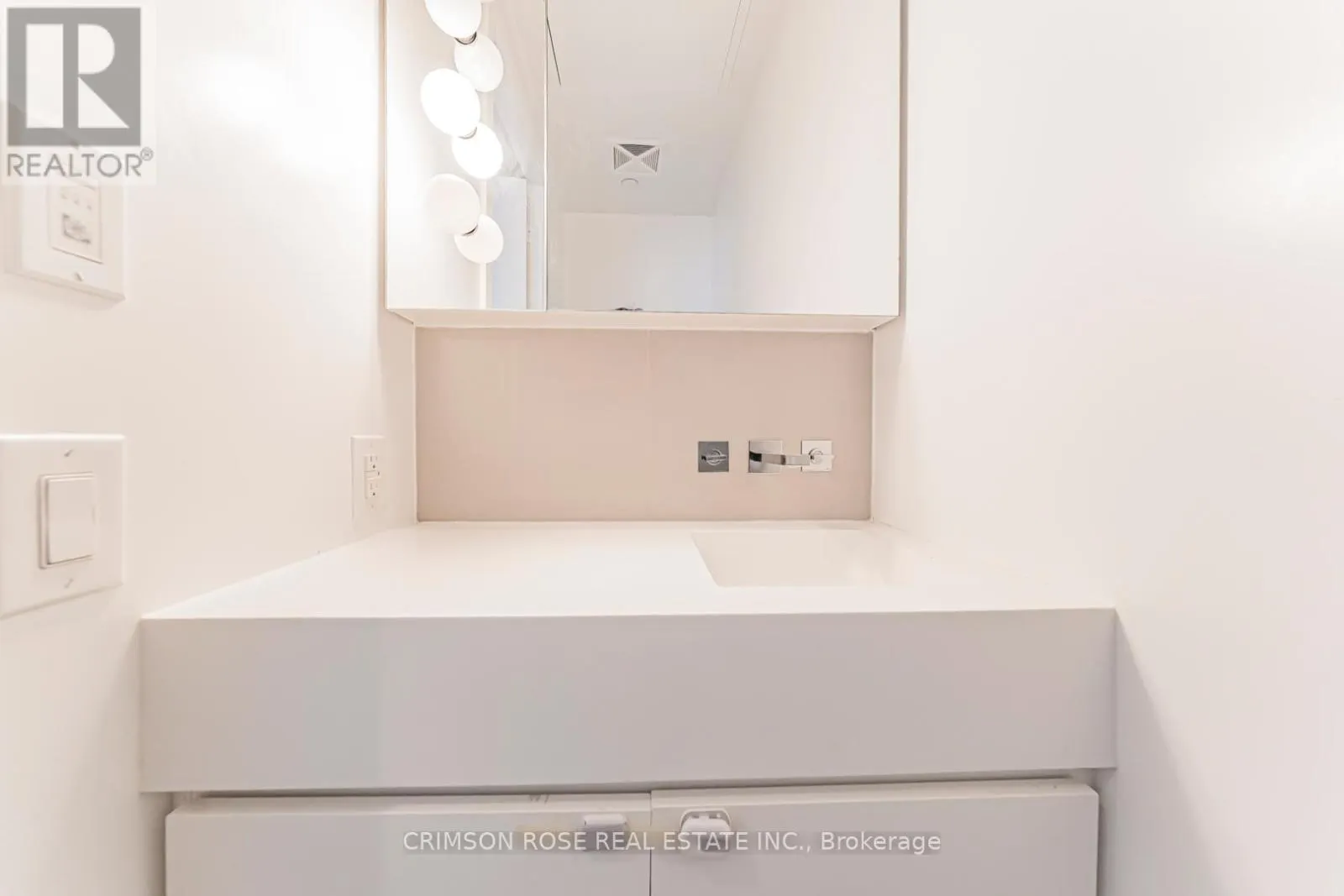 3510 - 45 CHARLES STREET E