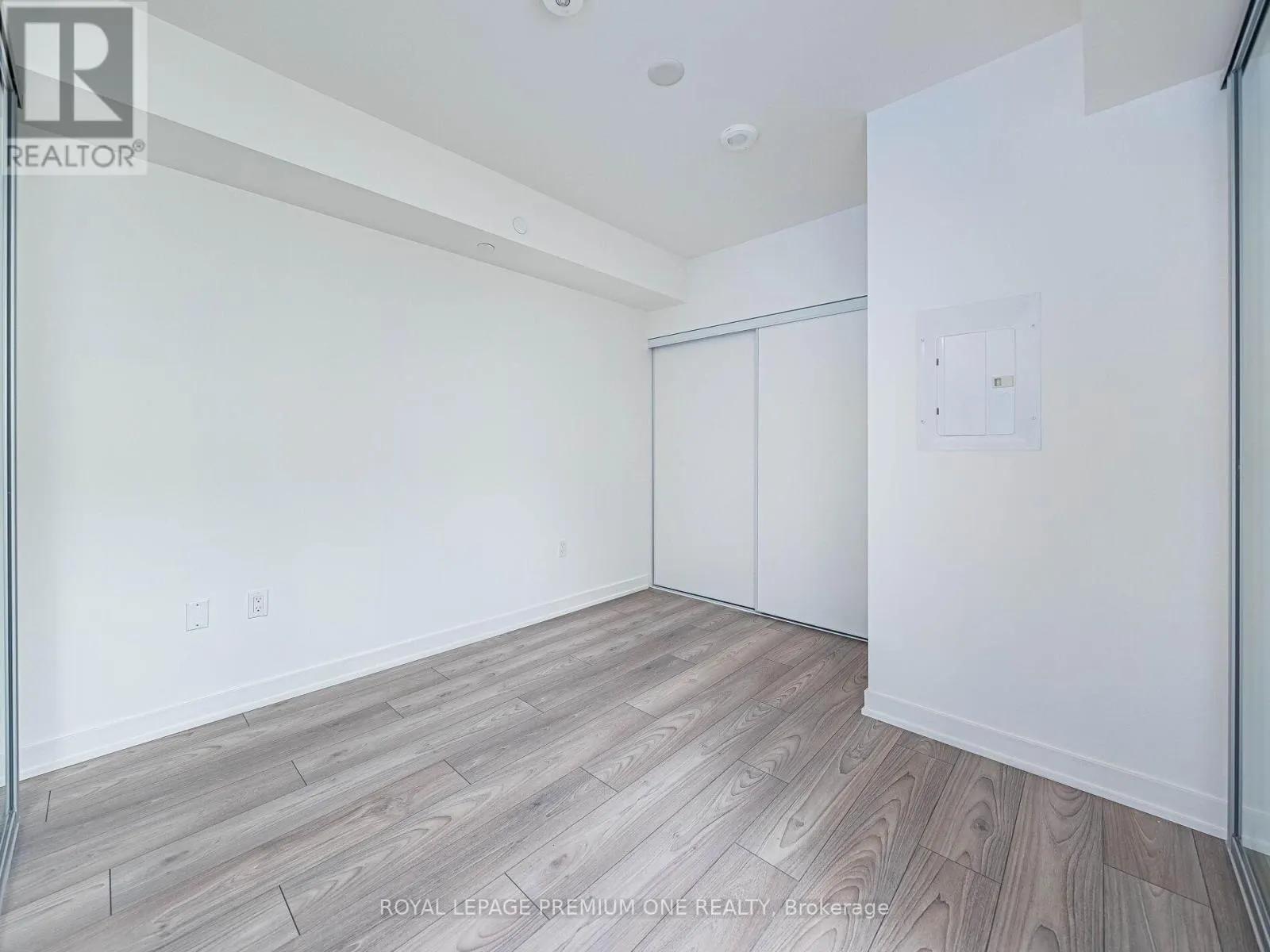 #310S - 110 BROADWAY AVENUE