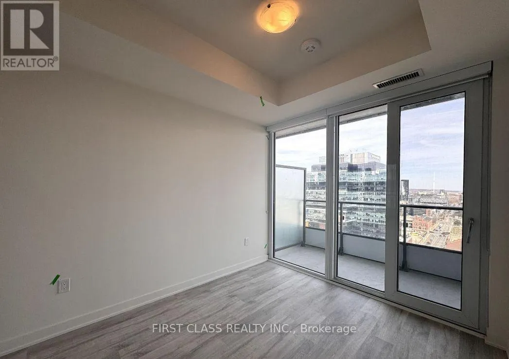 1803 E - 70 PRINCESS STREET