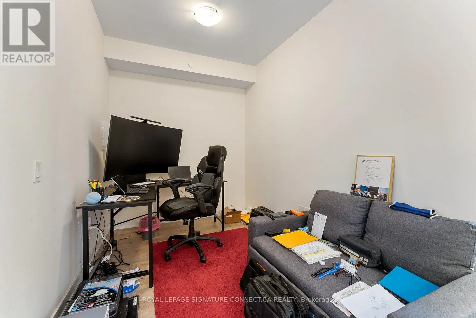 2006 - 28 FREELAND STREET