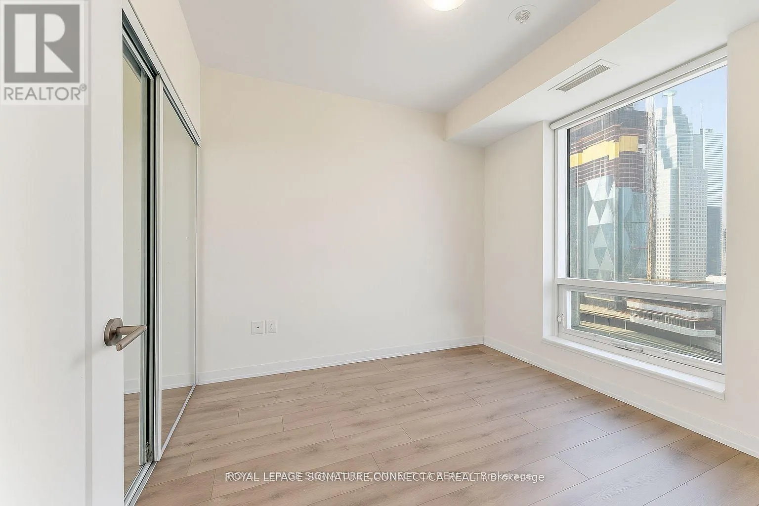 2006 - 28 FREELAND STREET