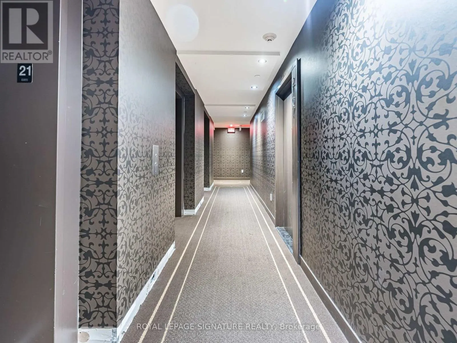 2107 - 197 YONGE STREET