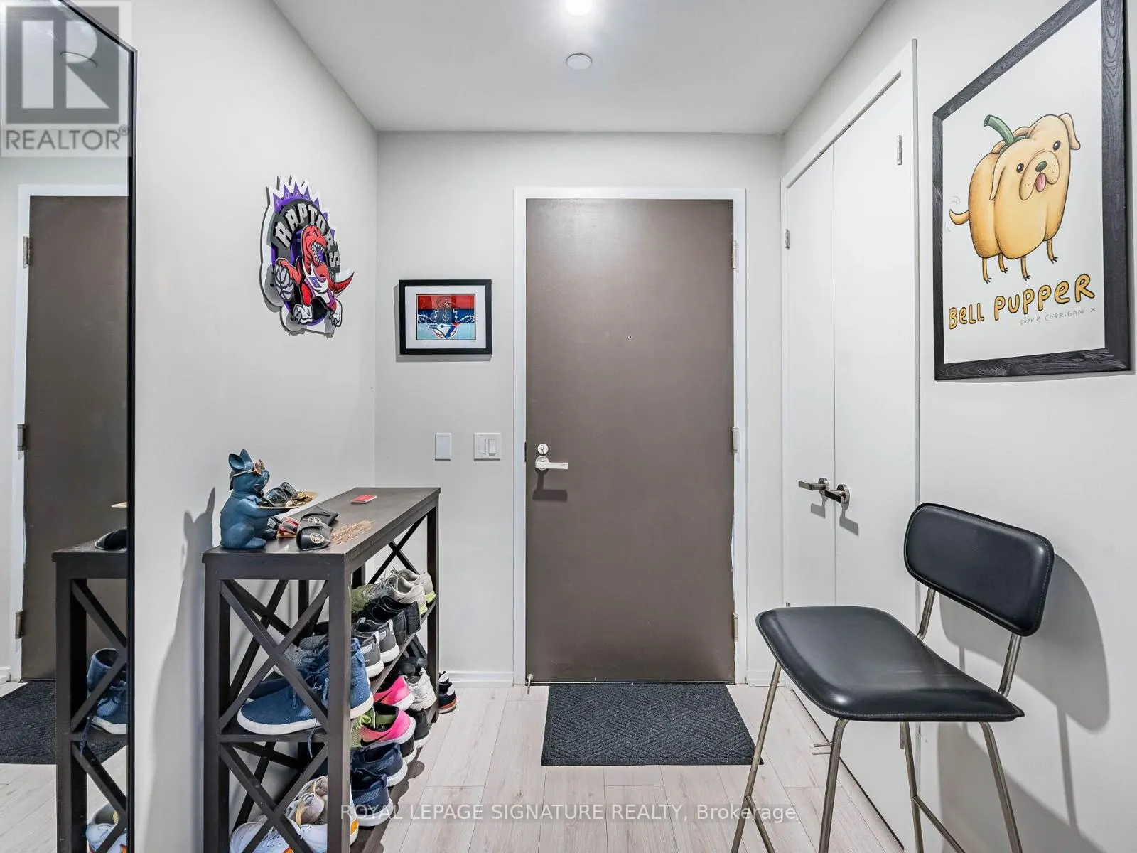 2107 - 197 YONGE STREET