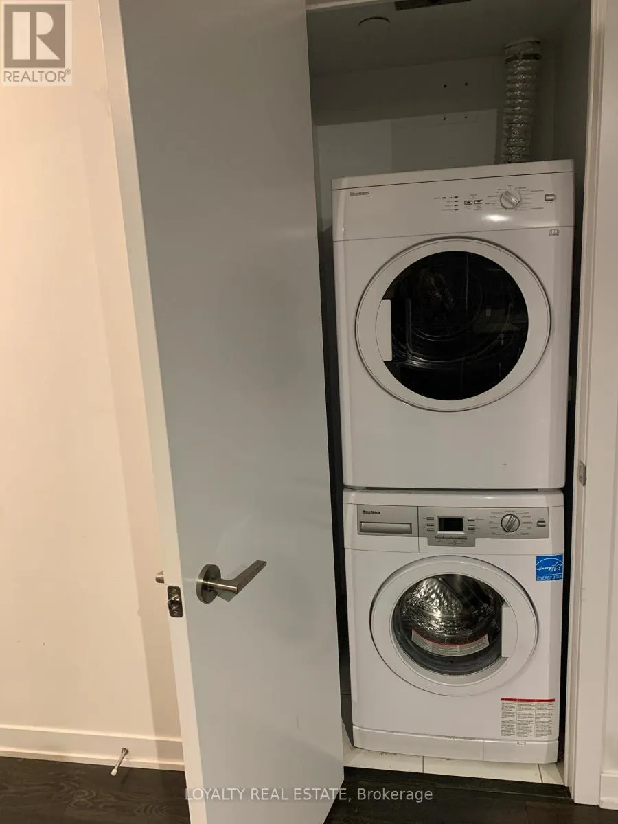 1006 - 87 PETER STREET