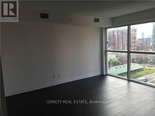 1006 - 87 PETER STREET