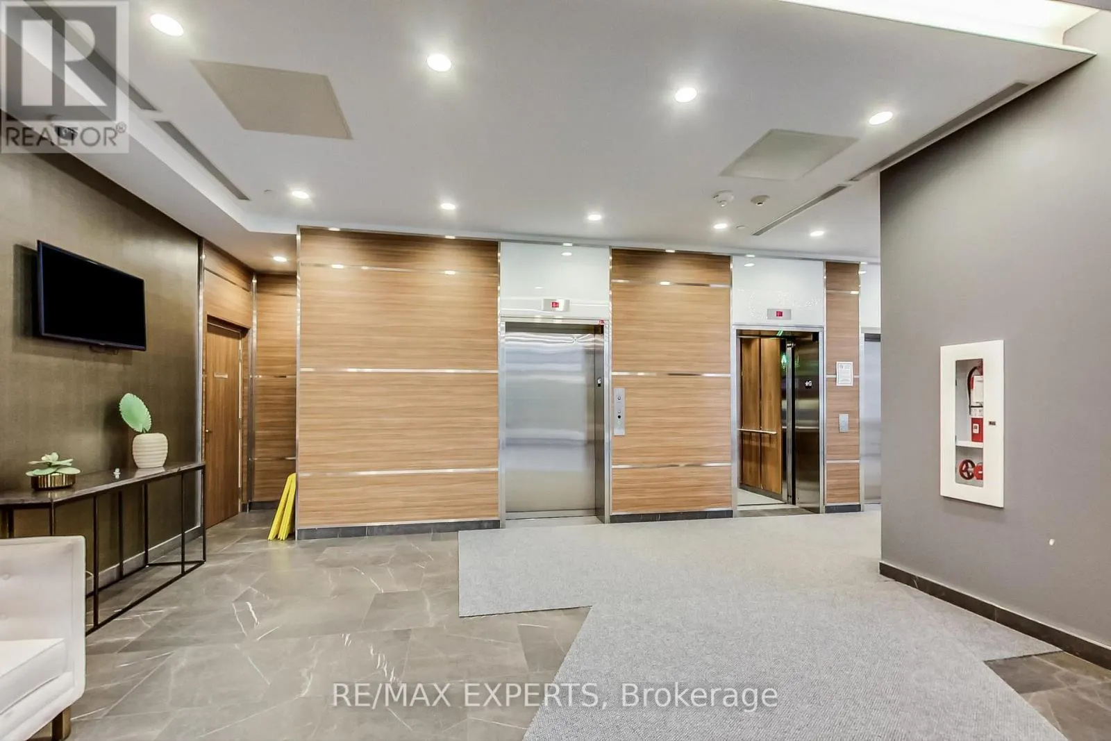 1111 - 56 FOREST MANOR ROAD