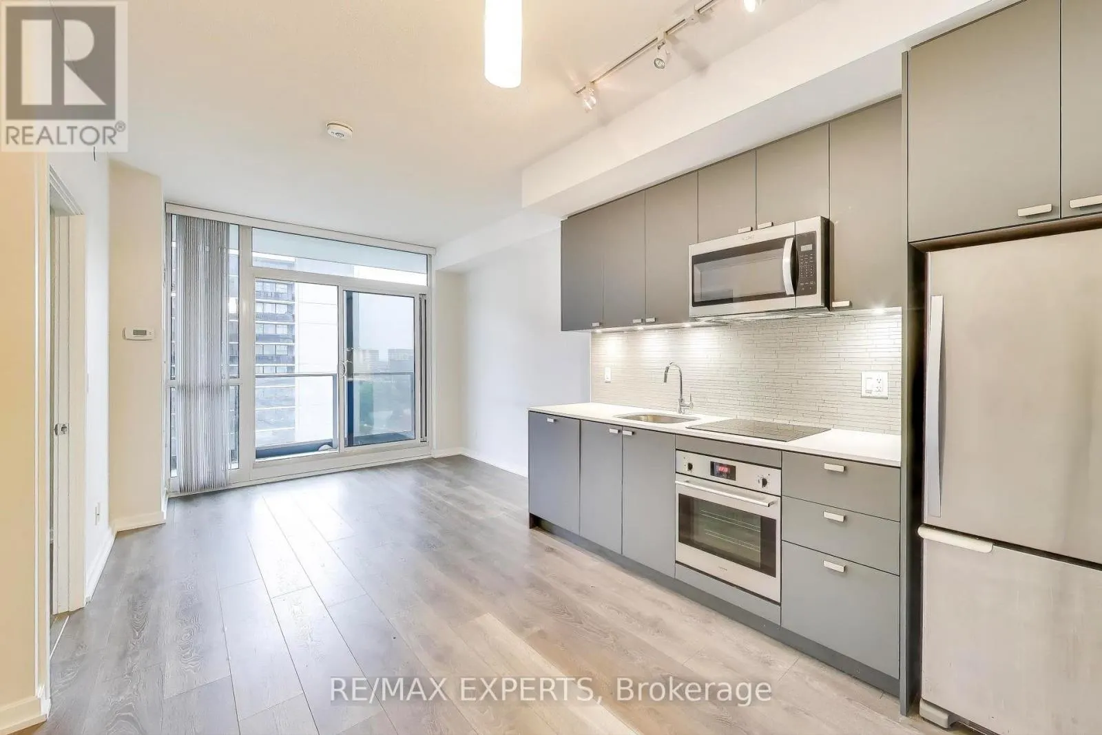 1111 - 56 FOREST MANOR ROAD