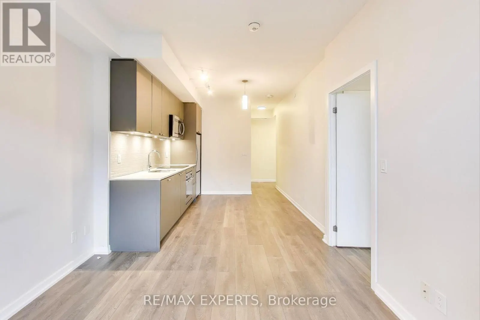 1111 - 56 FOREST MANOR ROAD