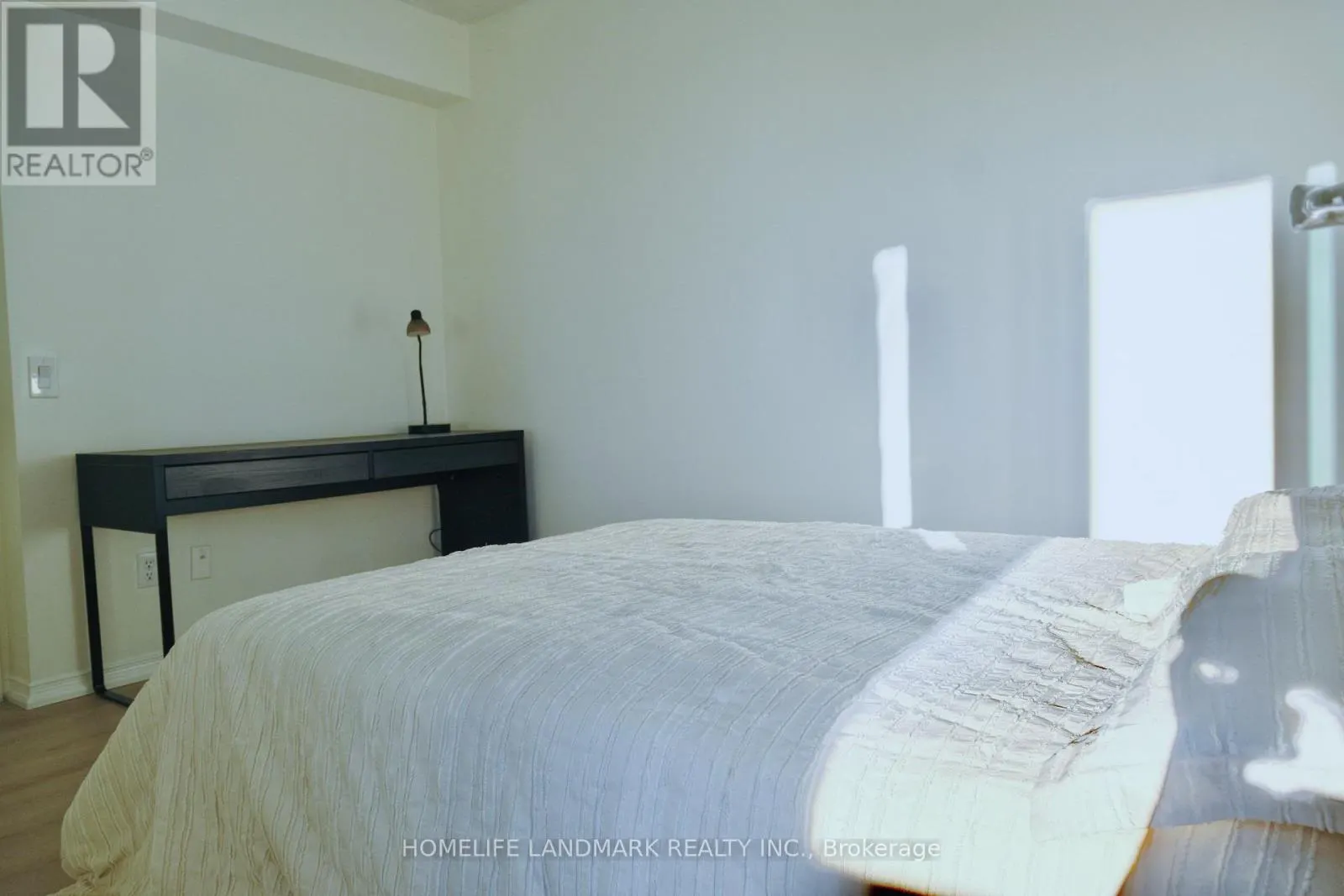 2205 - 750 BAY STREET