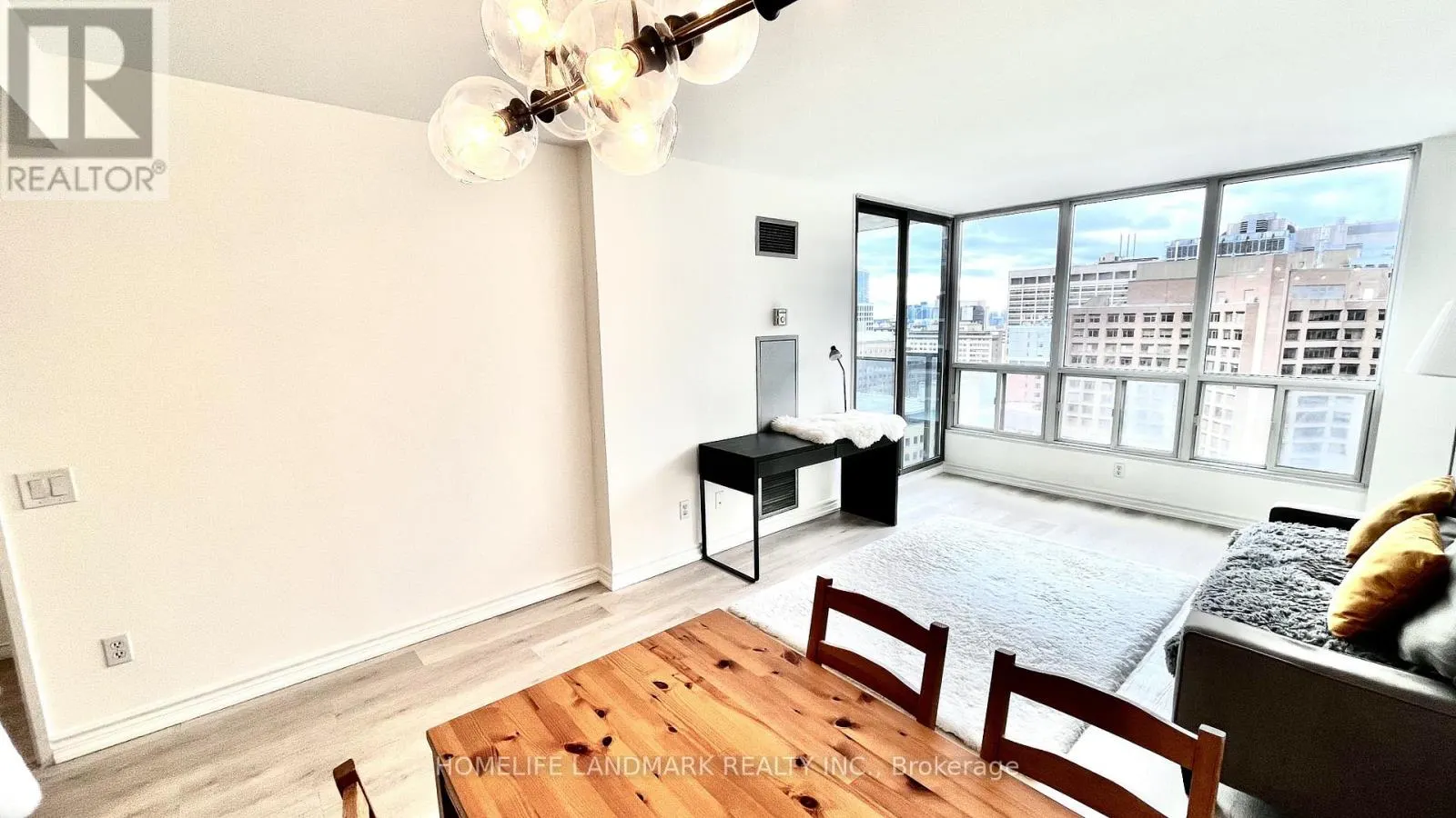 2205 - 750 BAY STREET