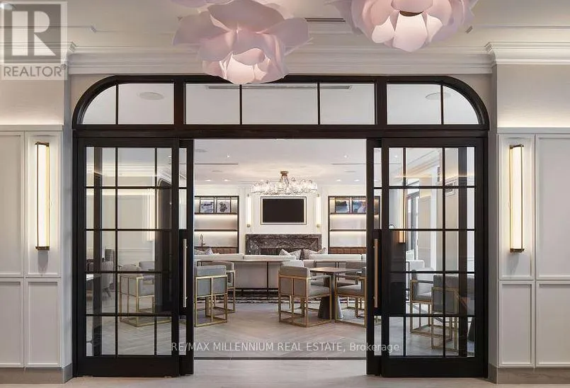 306 - 30 INN ON THE PARK DRIVE