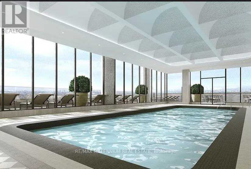 306 - 30 INN ON THE PARK DRIVE