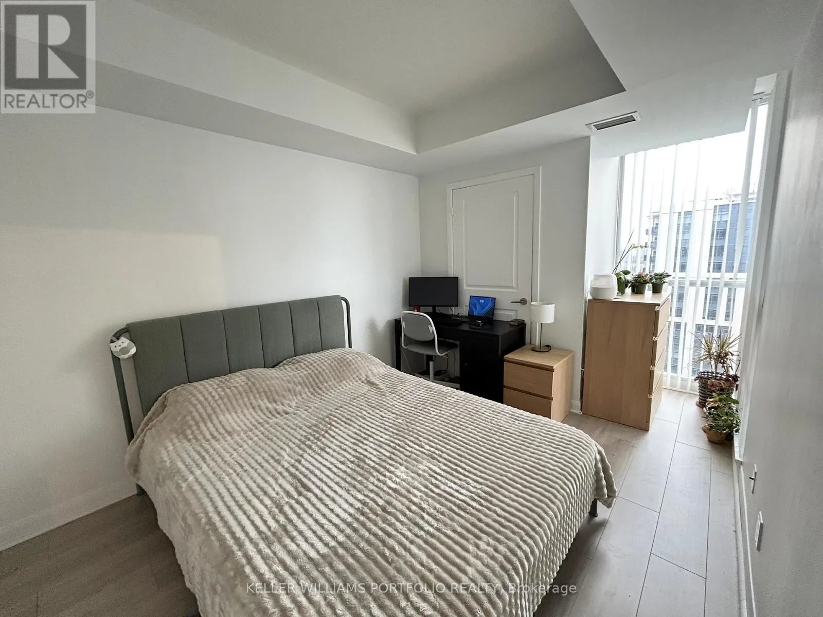 2801 - 4968 YONGE STREET