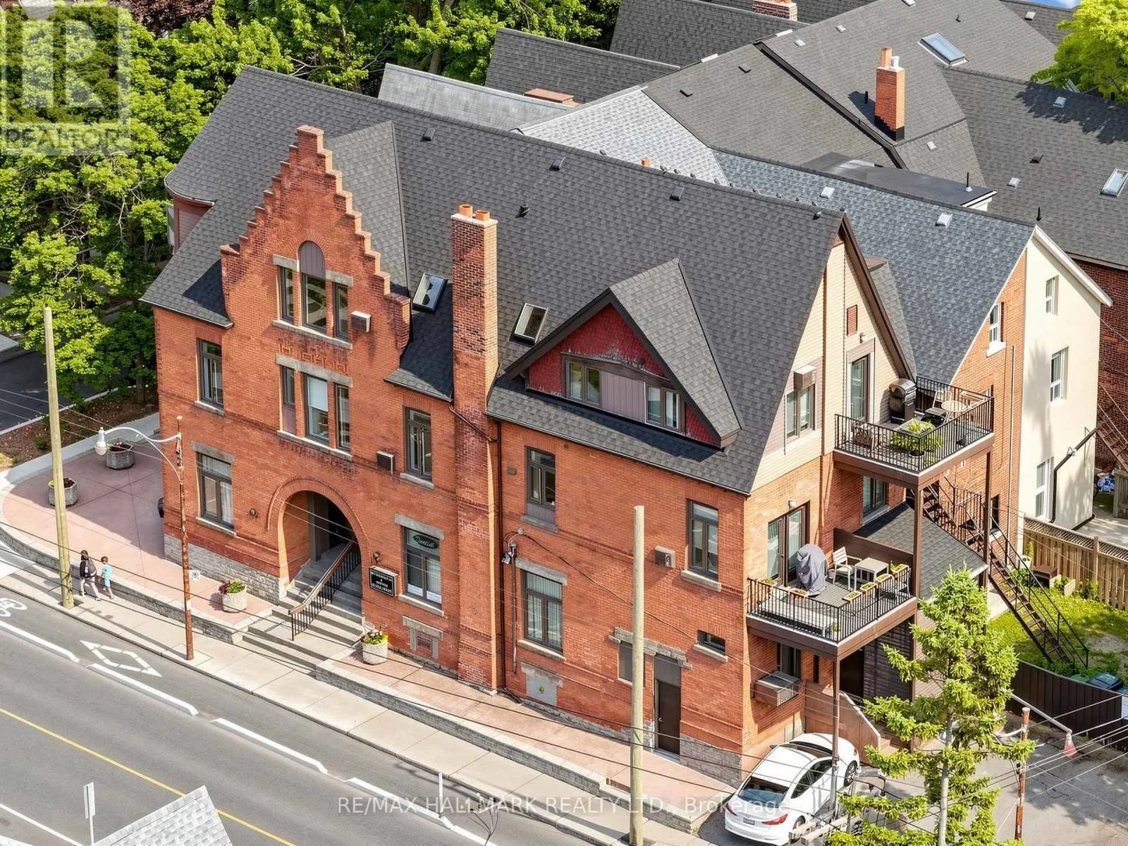 458 MARKHAM STREET