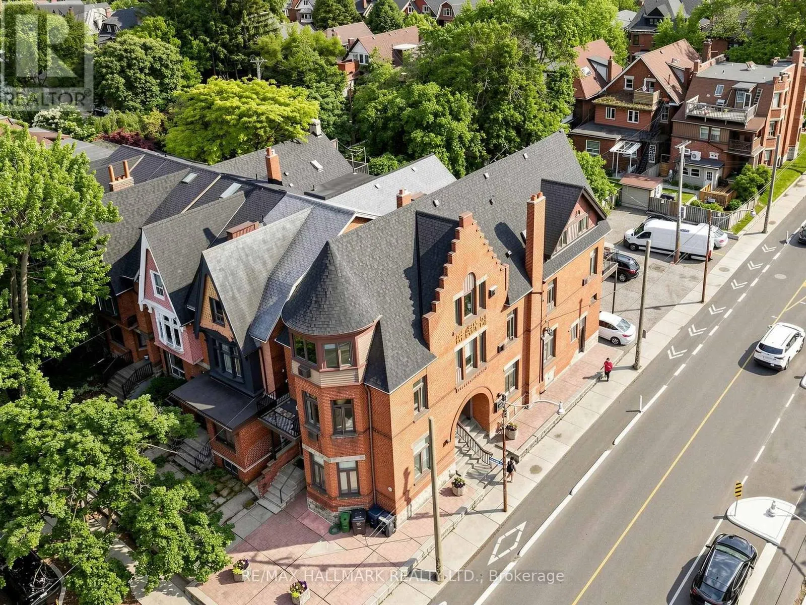 458 MARKHAM STREET
