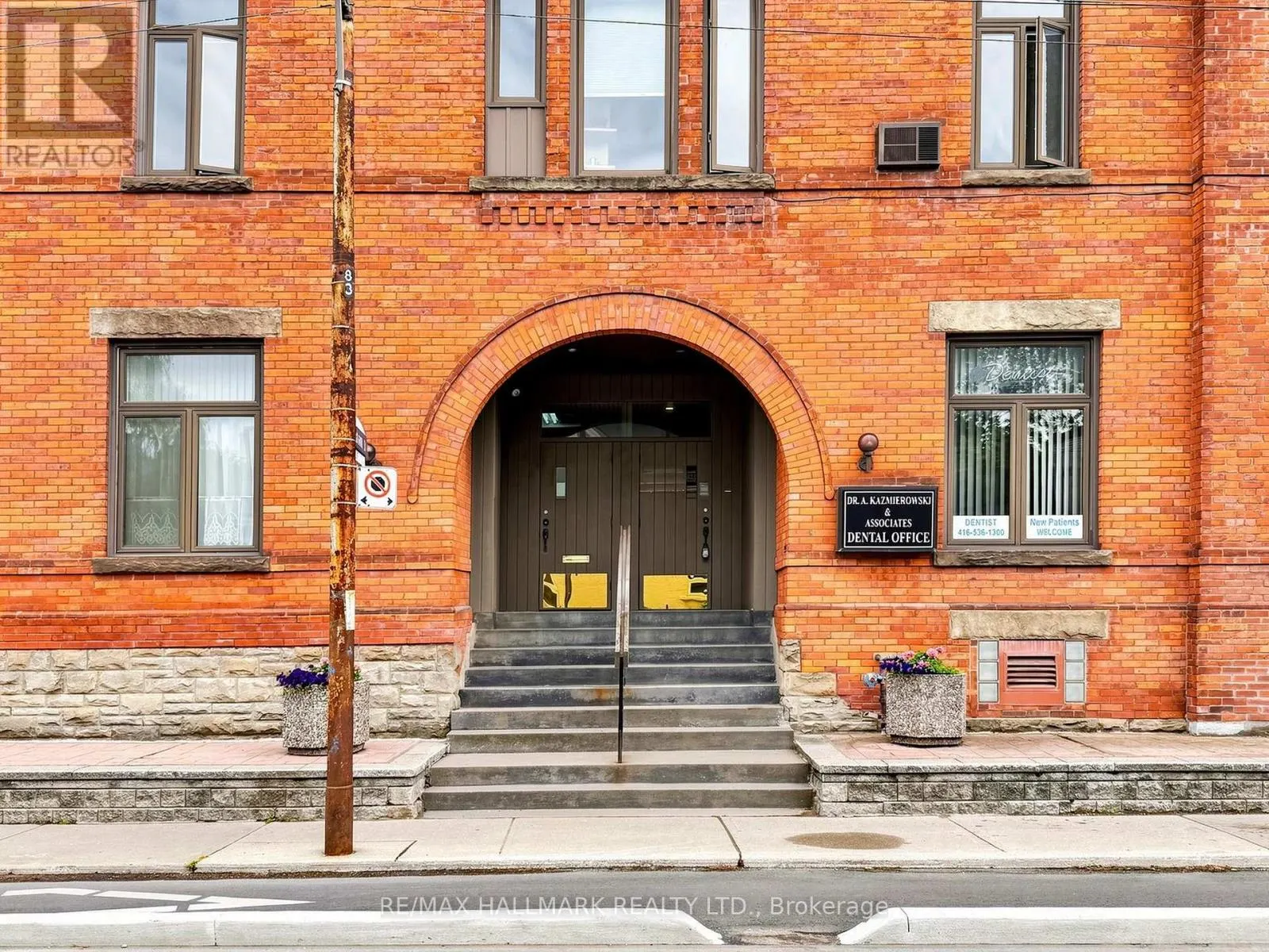 458 MARKHAM STREET