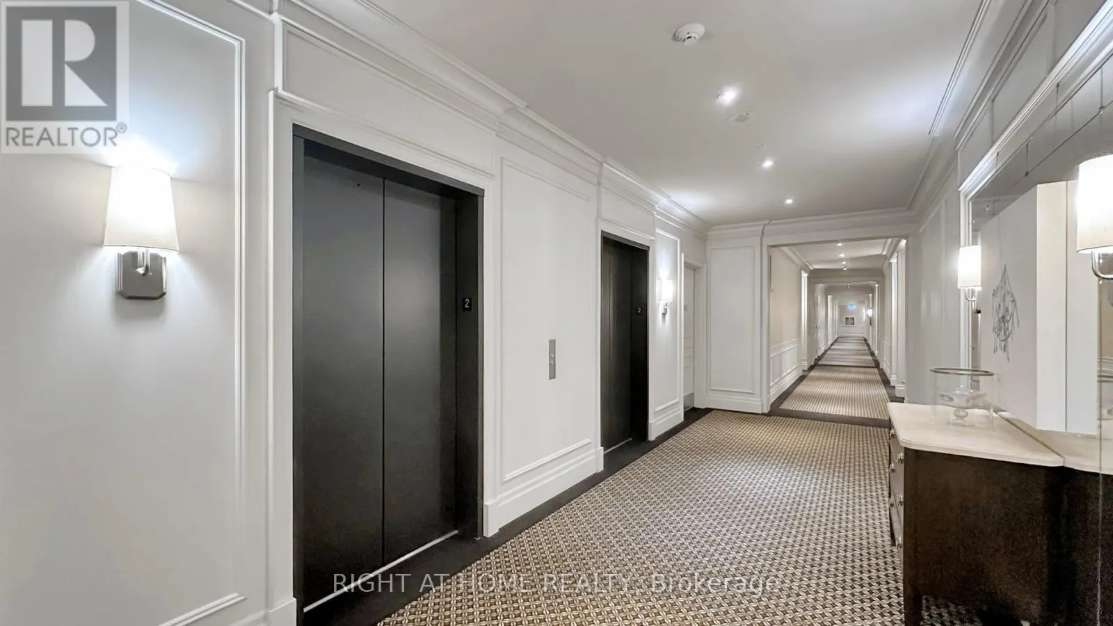 306 - 20 BURKEBROOK PLACE