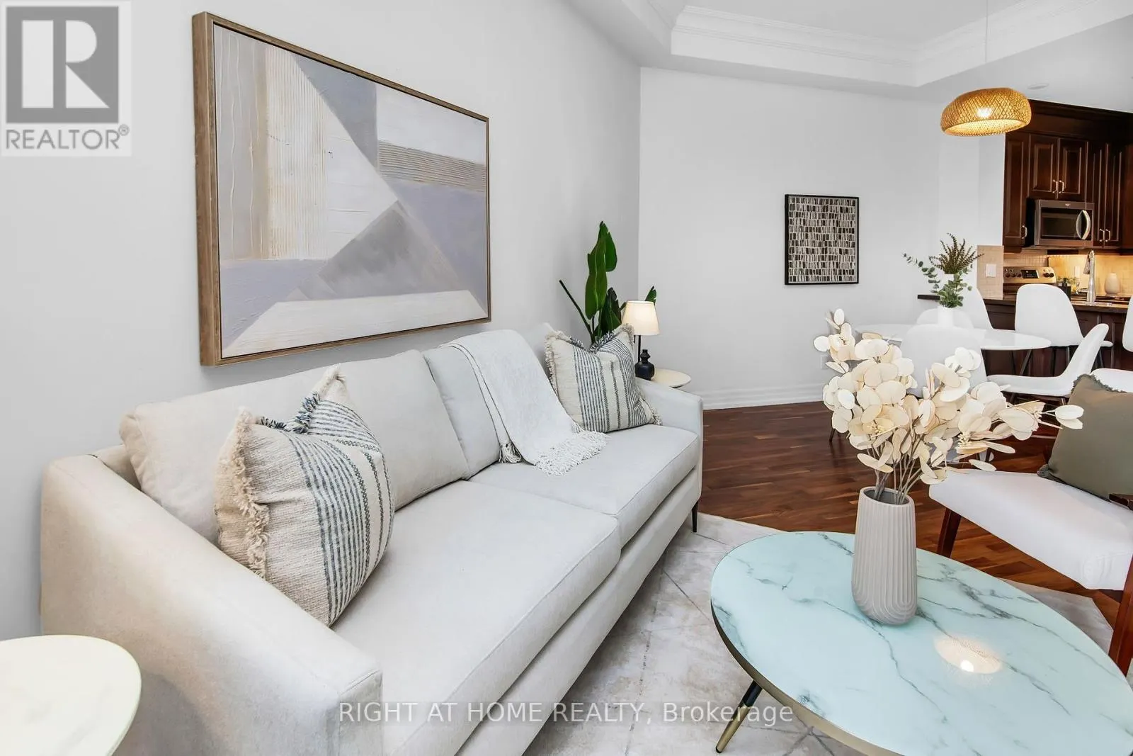 306 - 20 BURKEBROOK PLACE