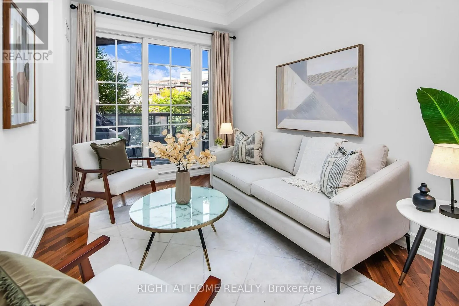 306 - 20 BURKEBROOK PLACE