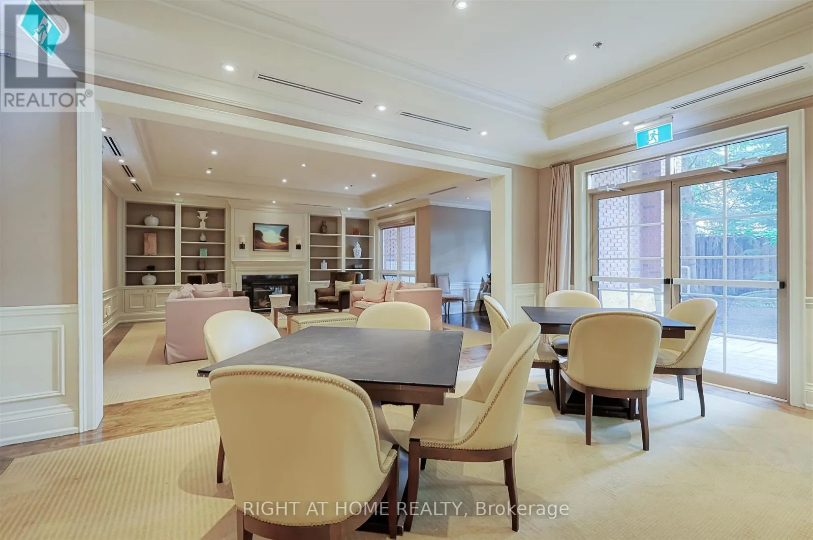 306 - 20 BURKEBROOK PLACE