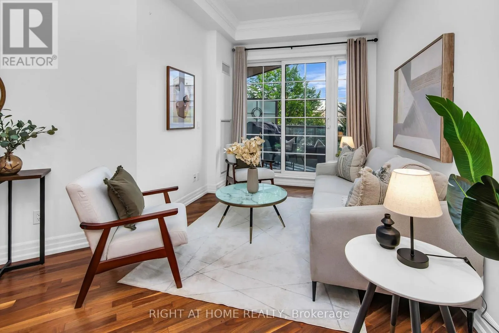 306 - 20 BURKEBROOK PLACE