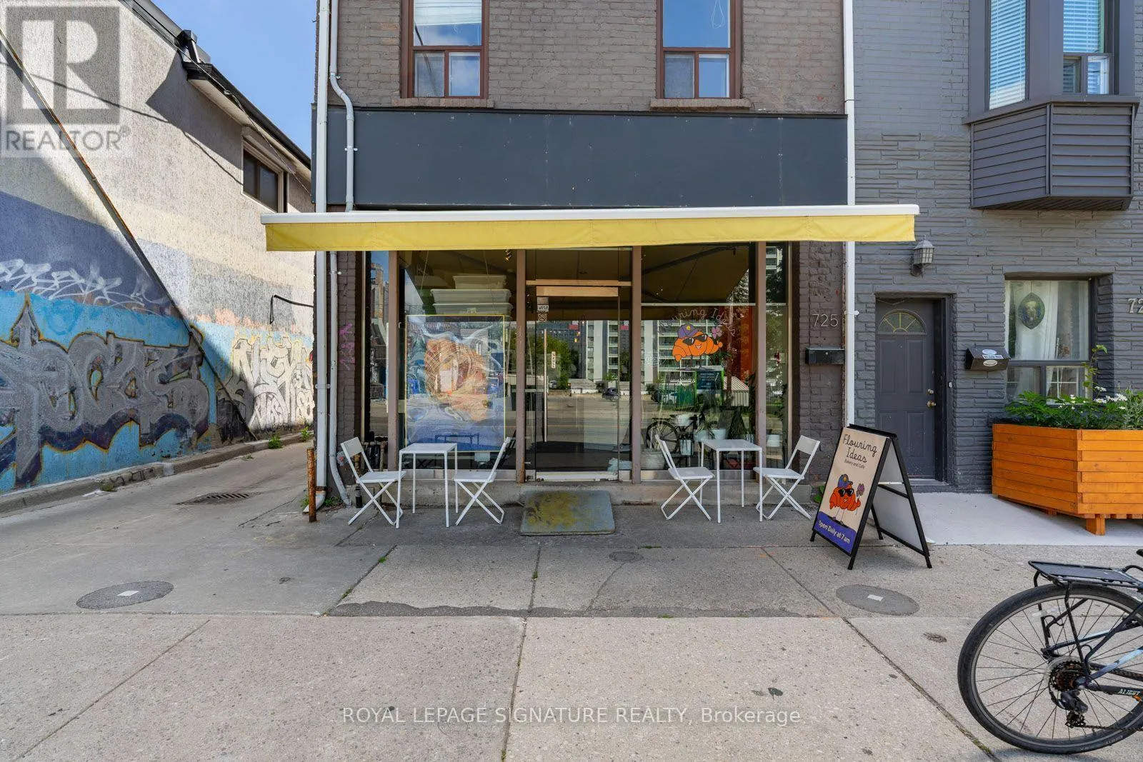 725 DOVERCOURT ROAD