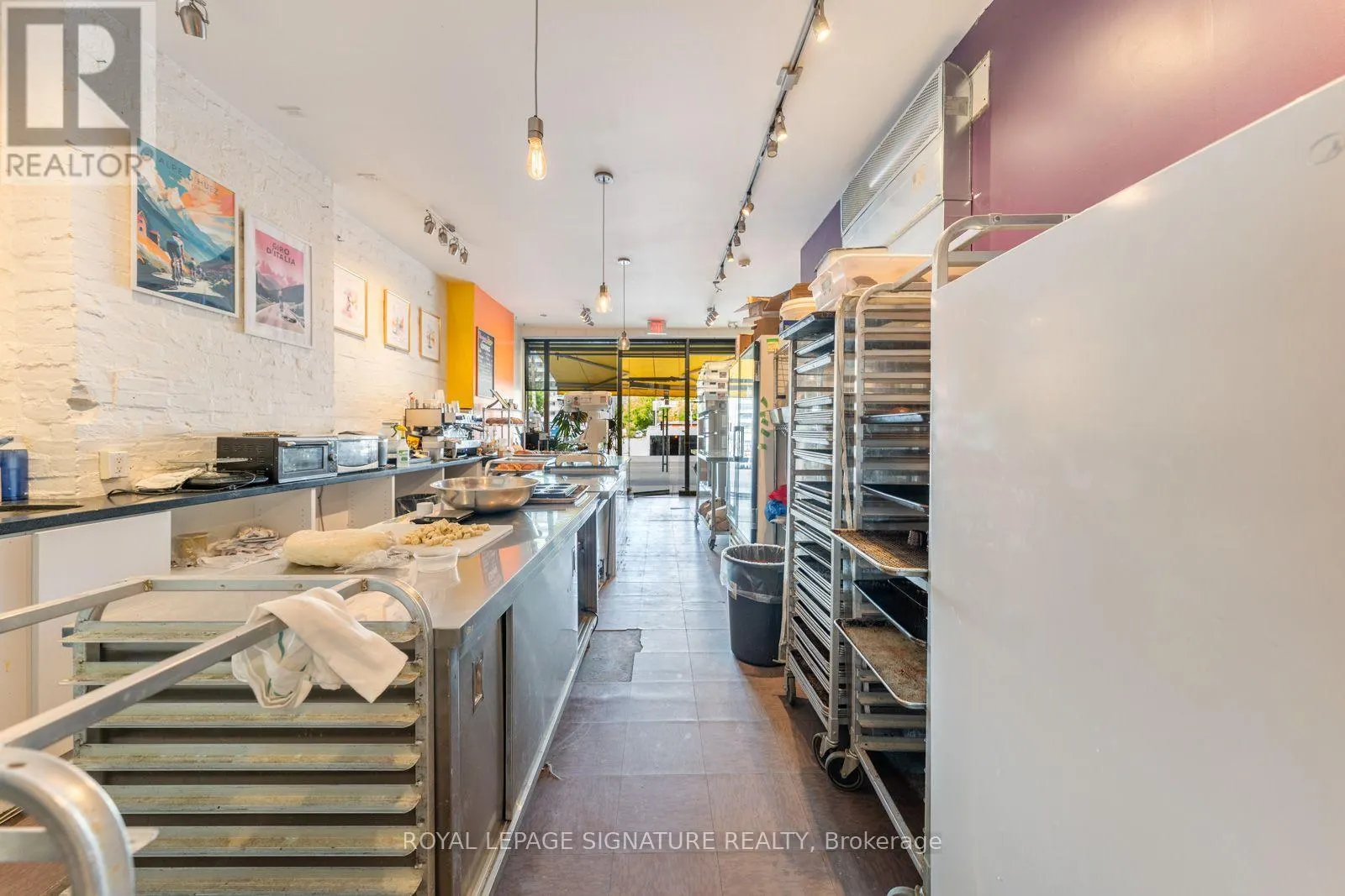 725 DOVERCOURT ROAD