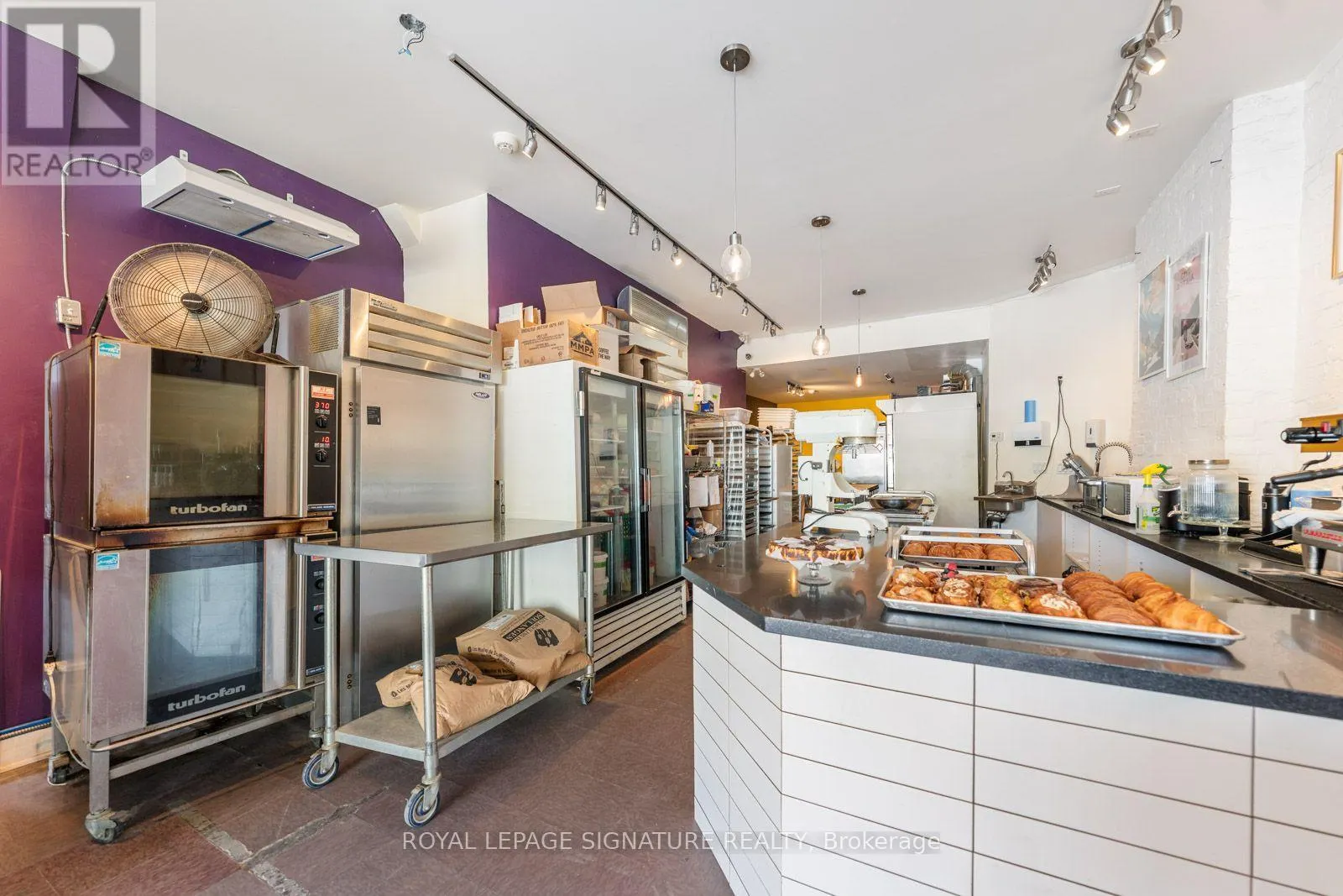 725 DOVERCOURT ROAD