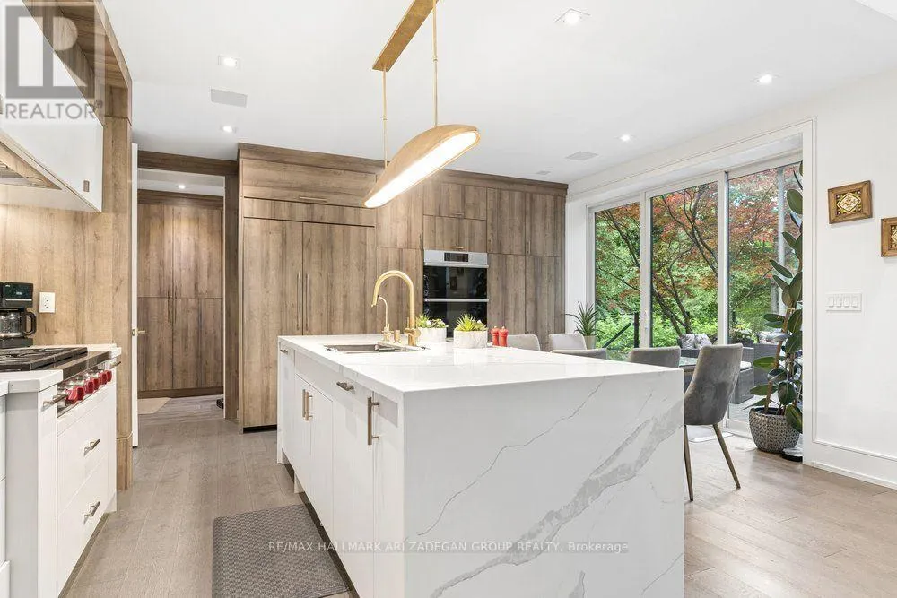. - 150 SANDRINGHAM DRIVE