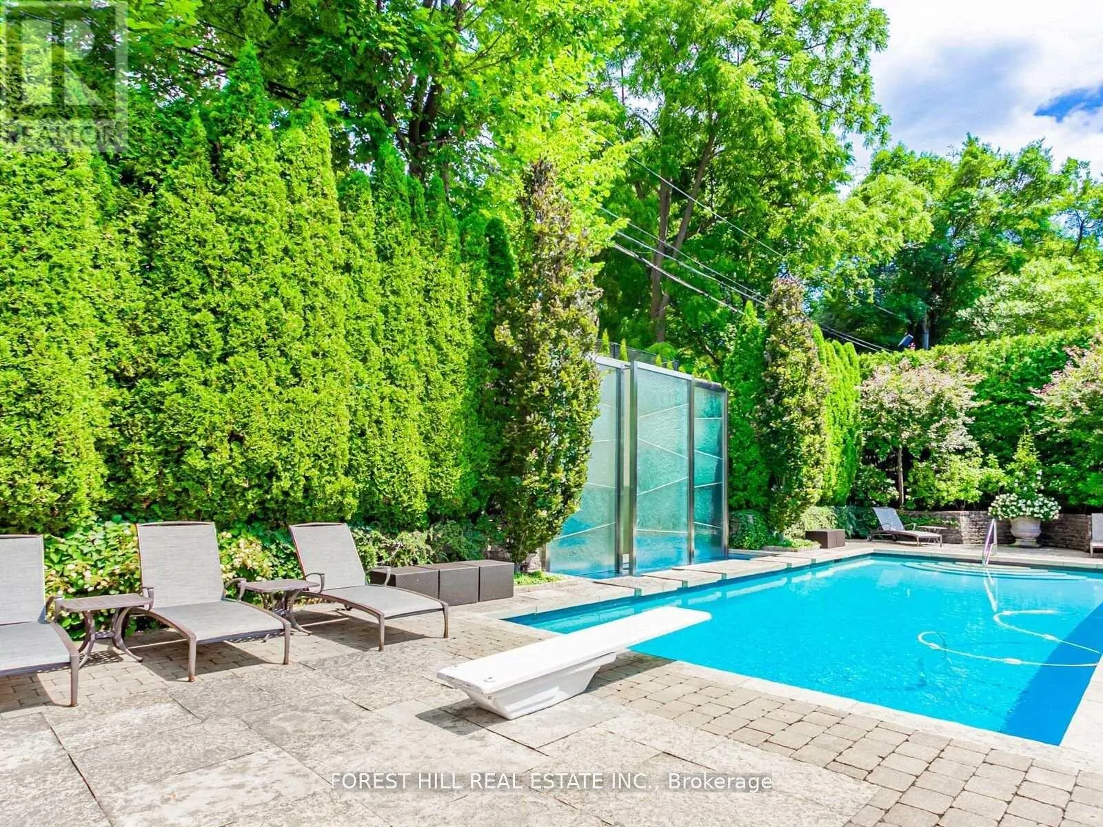 7 CEDARWOOD AVENUE
