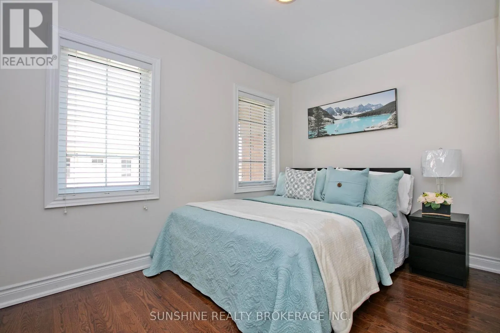 12 - 20 HARGRAVE LANE