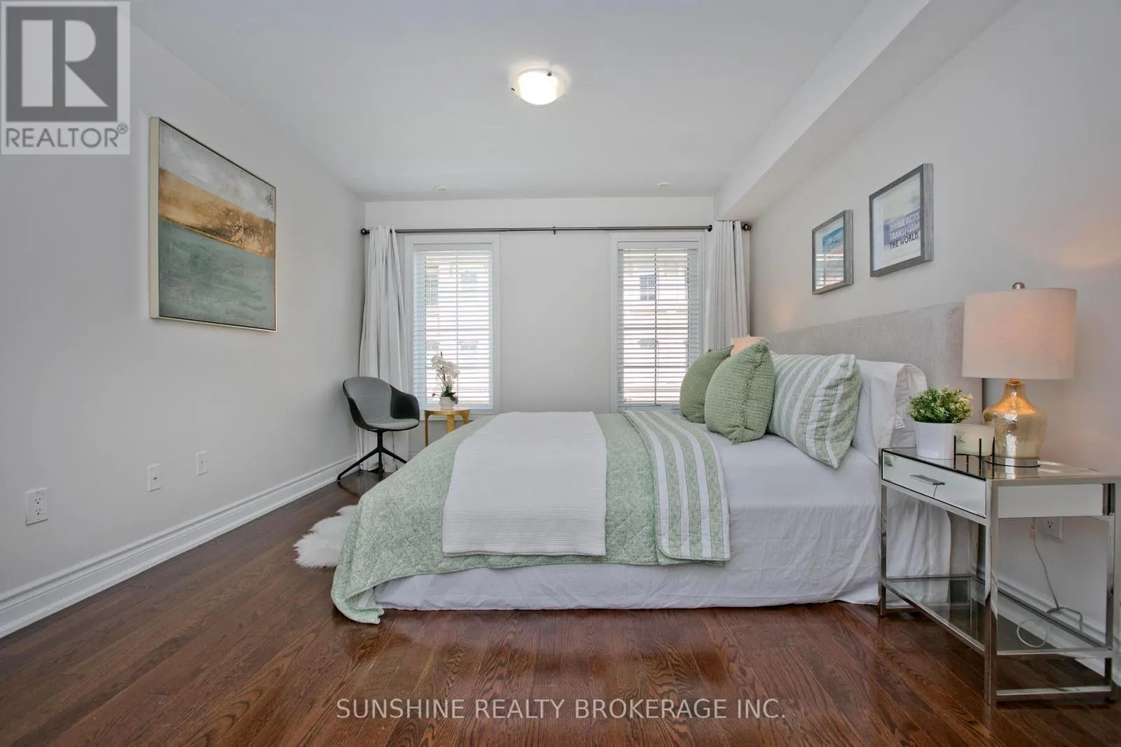 12 - 20 HARGRAVE LANE