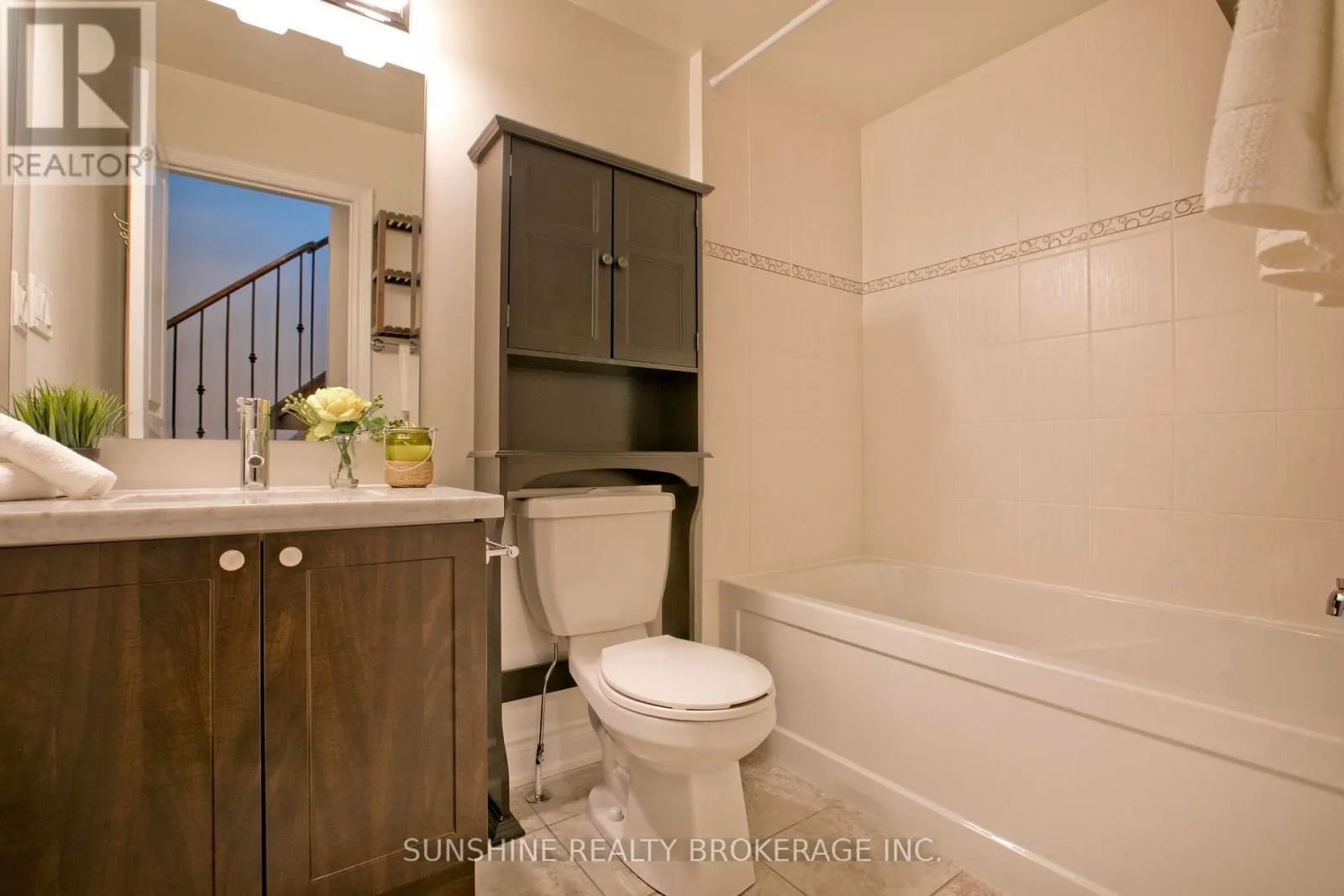 12 - 20 HARGRAVE LANE