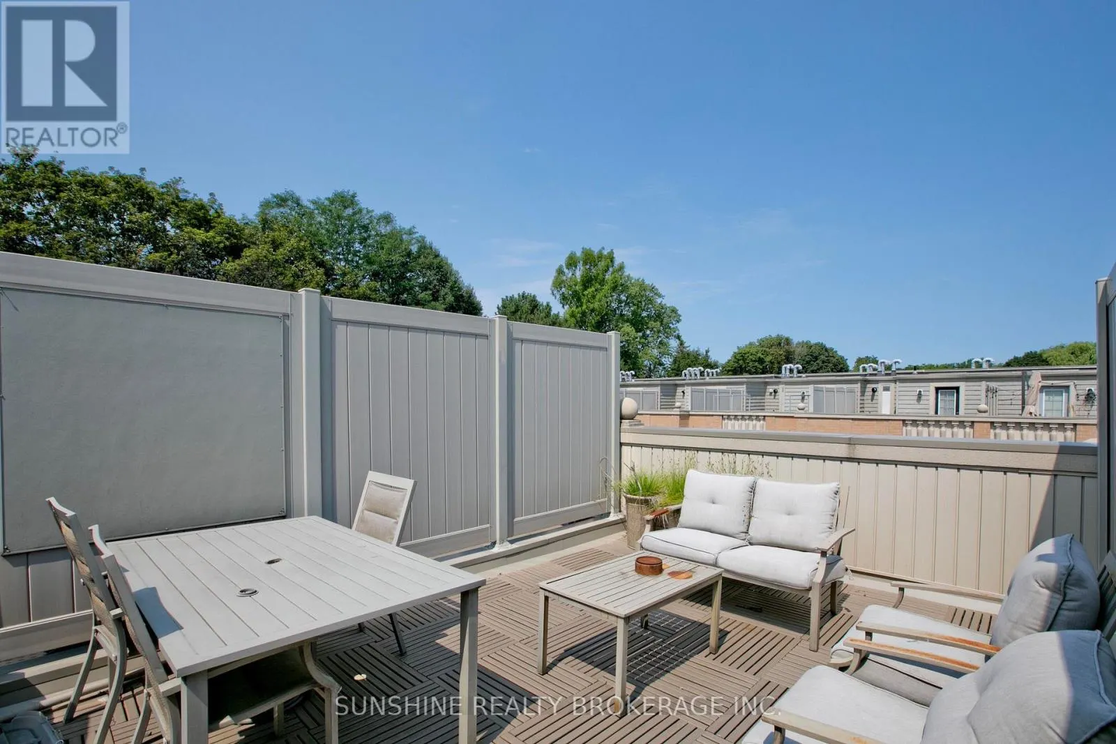 12 - 20 HARGRAVE LANE