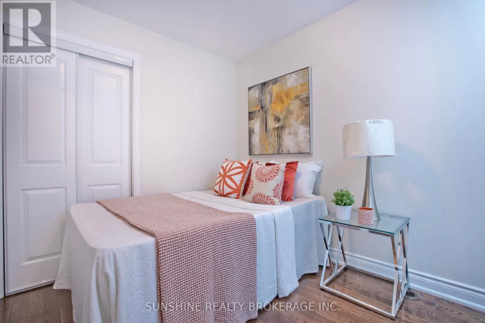 12 - 20 HARGRAVE LANE