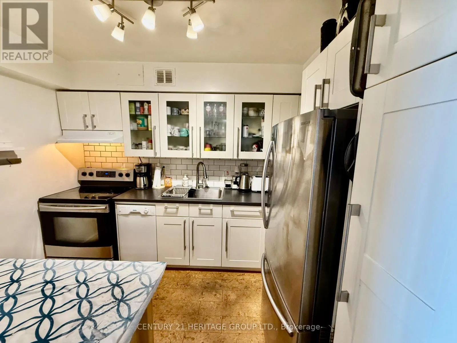 1203 - 1360 YORK MILLS ROAD