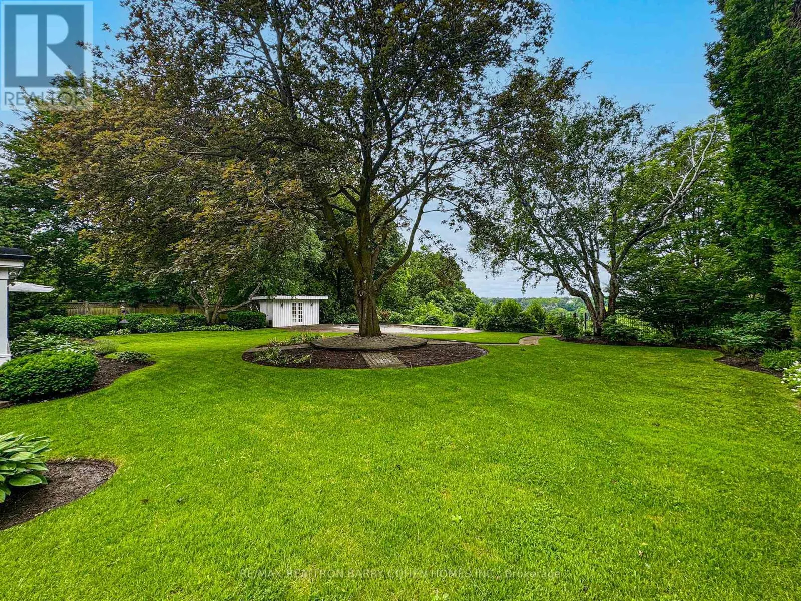 35 BAYVIEW RIDGE