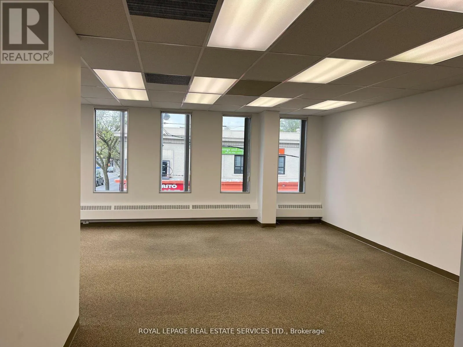 201 - 3335 YONGE STREET