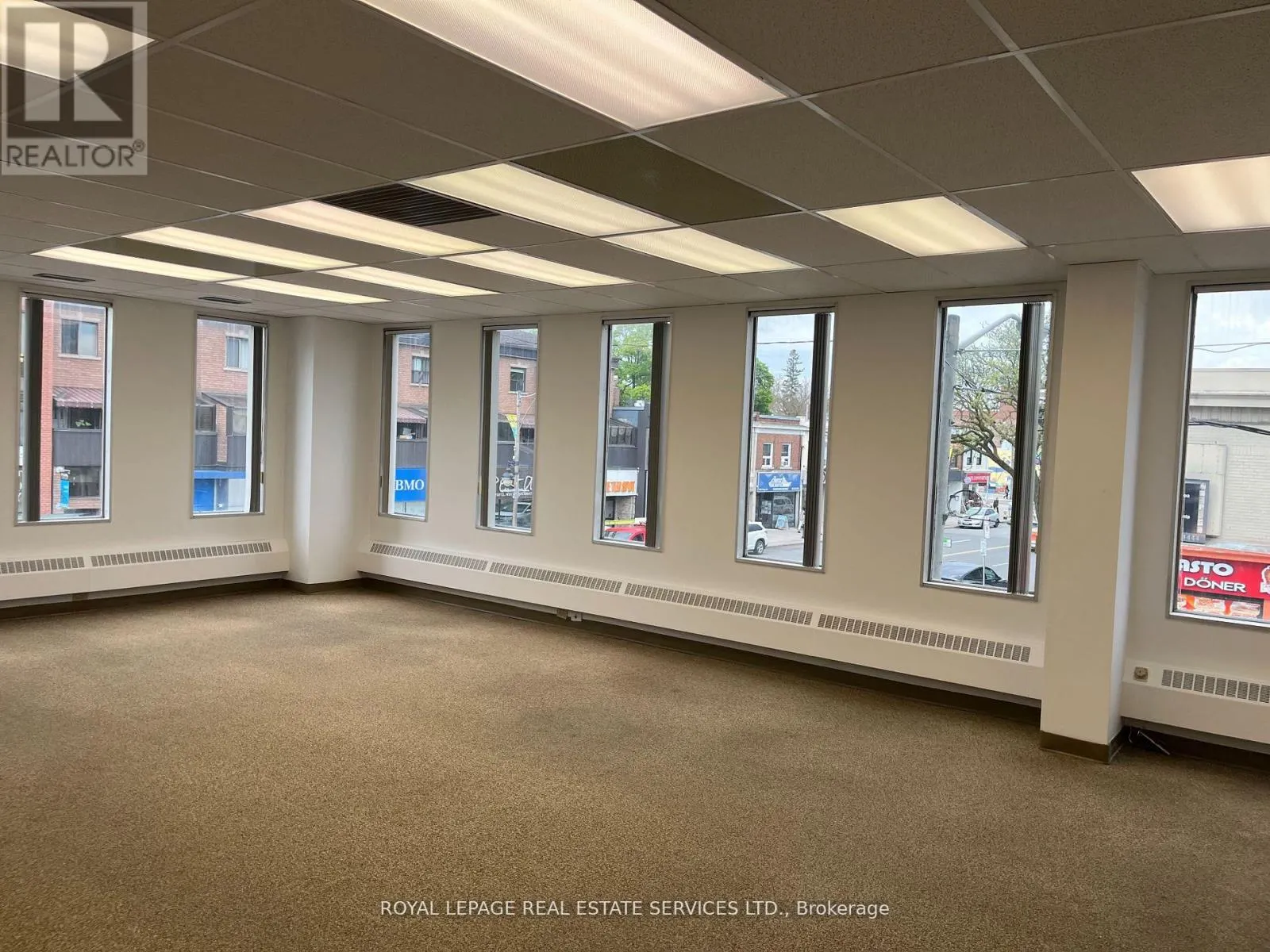 201 - 3335 YONGE STREET