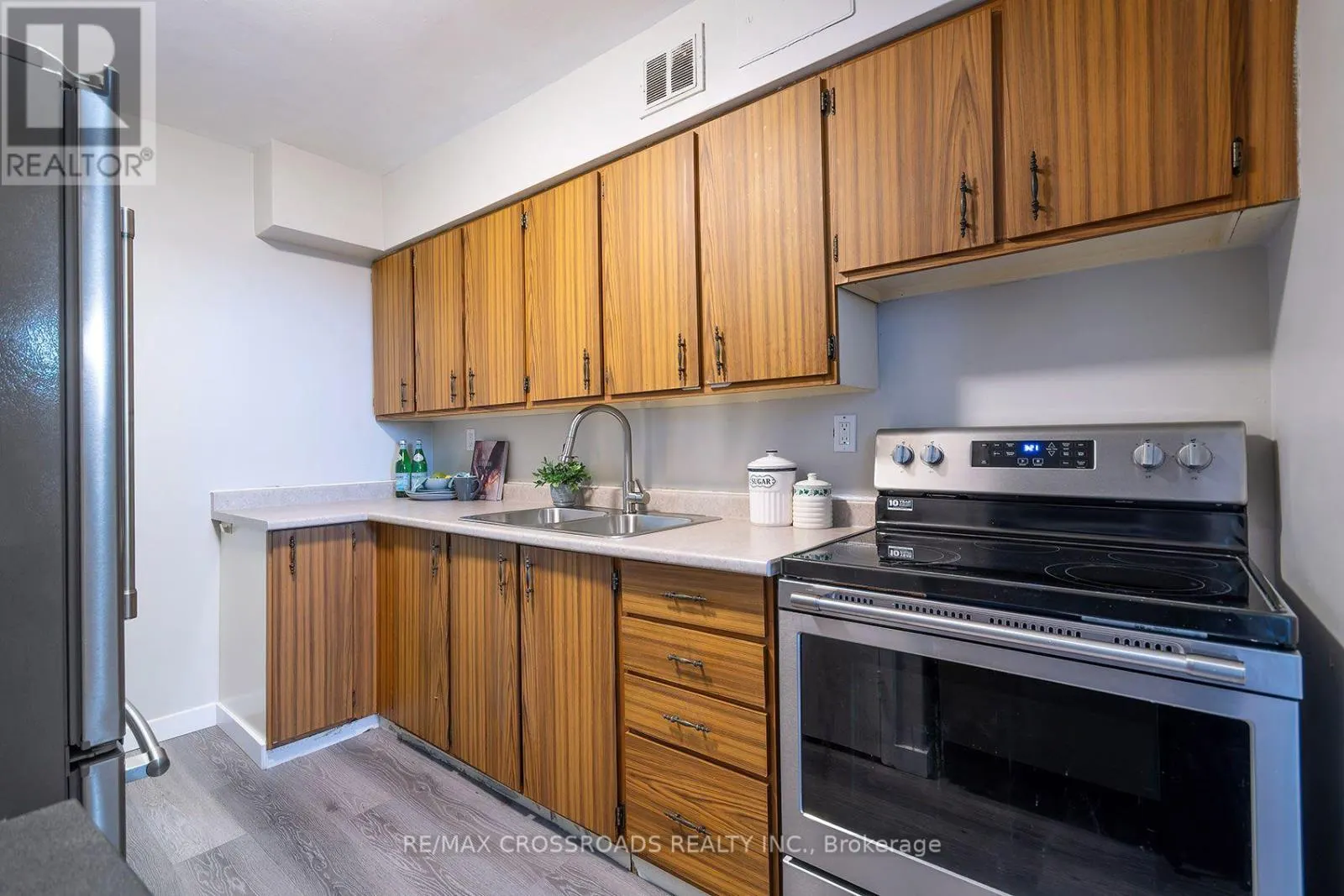 906 - 1350 YORK MILLS ROAD