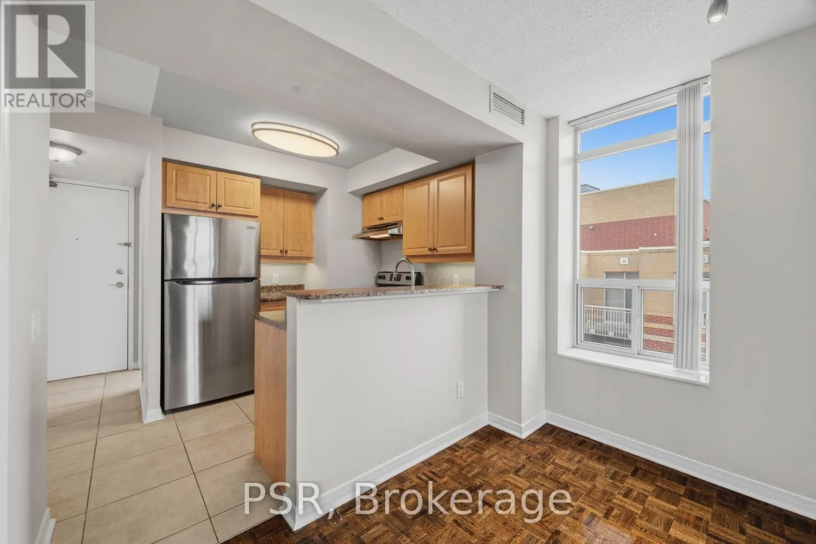 302 - 515 ROSEWELL AVENUE