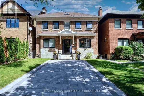 38 YONGE BOULEVARD