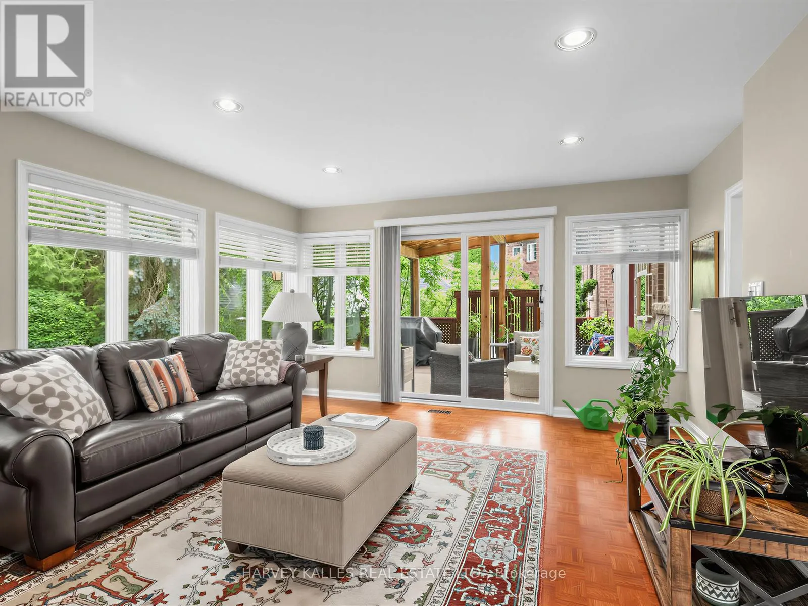 287 ST. LEONARD'S AVENUE