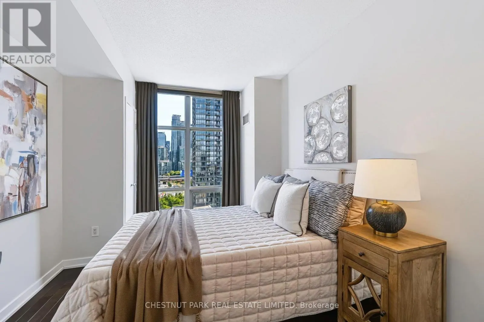 1209 - 35 MARINER TERRACE