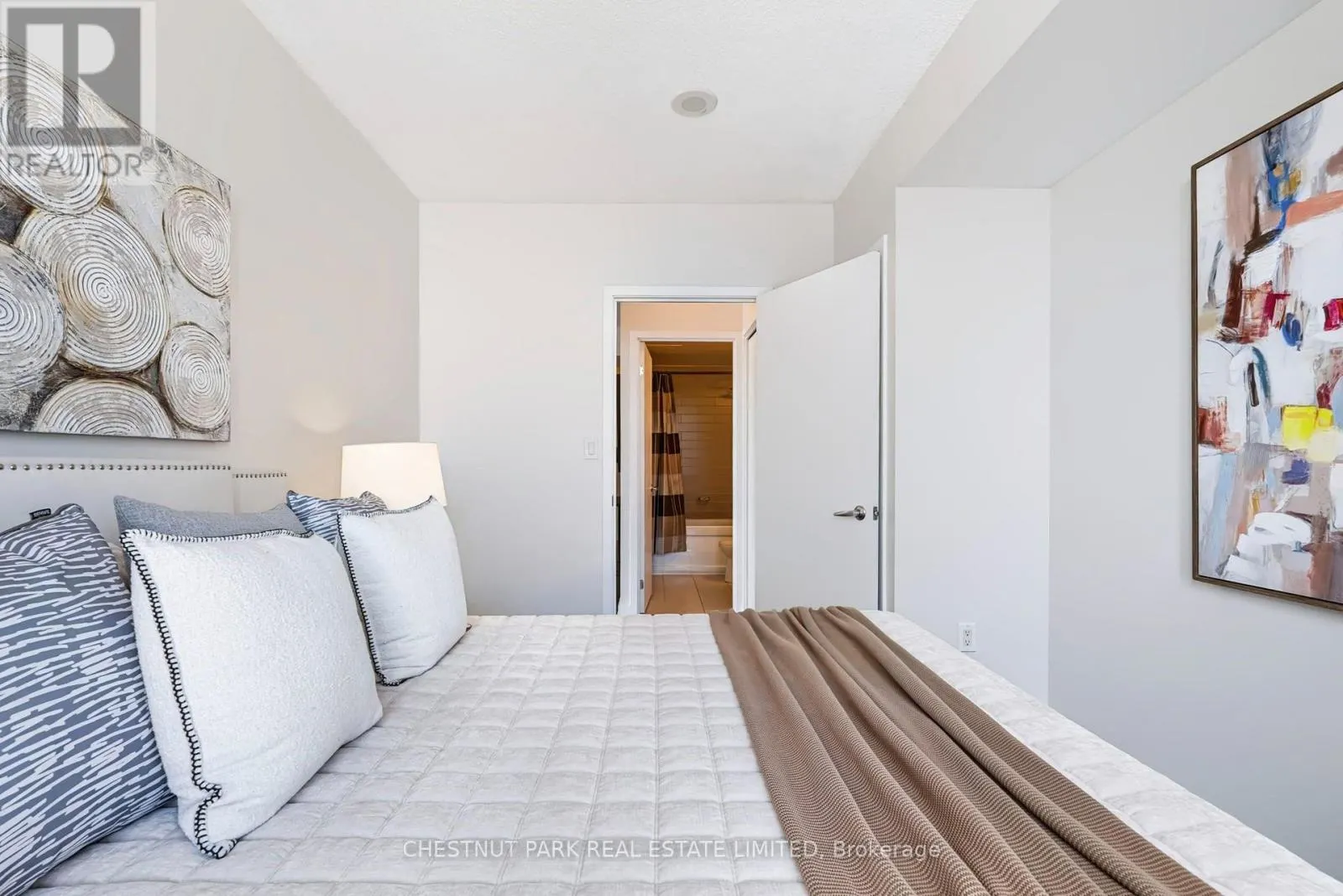 1209 - 35 MARINER TERRACE