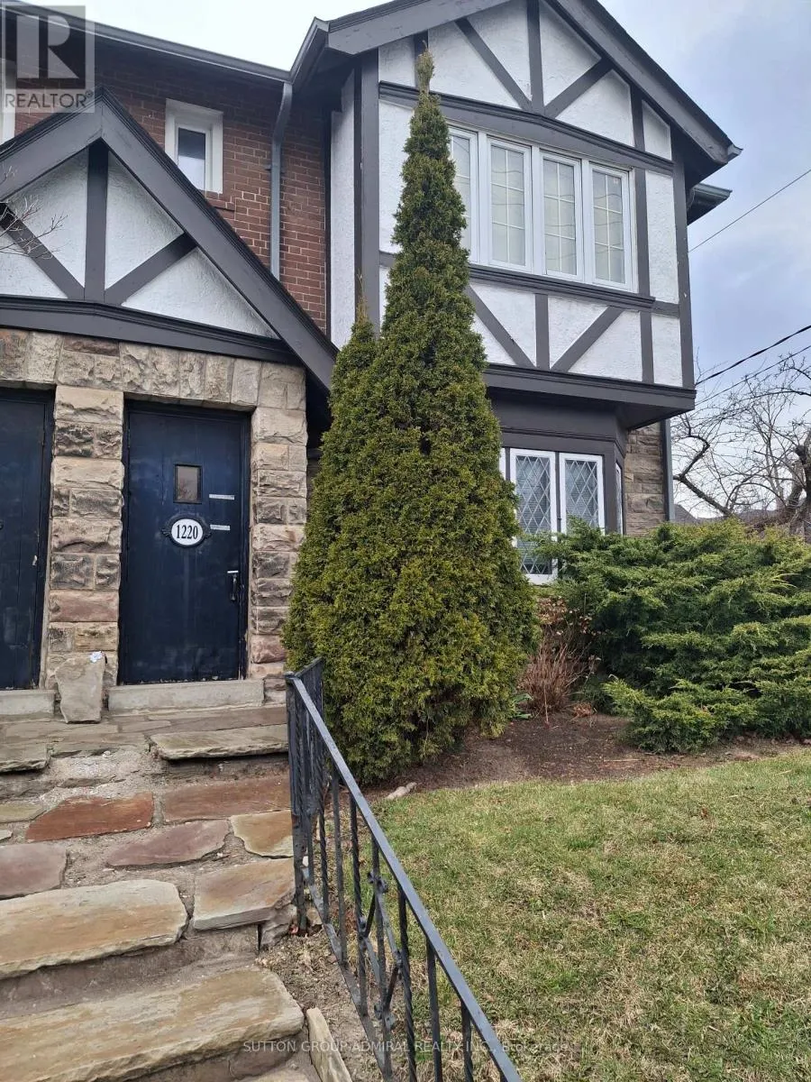 1 - 1220 AVENUE ROAD