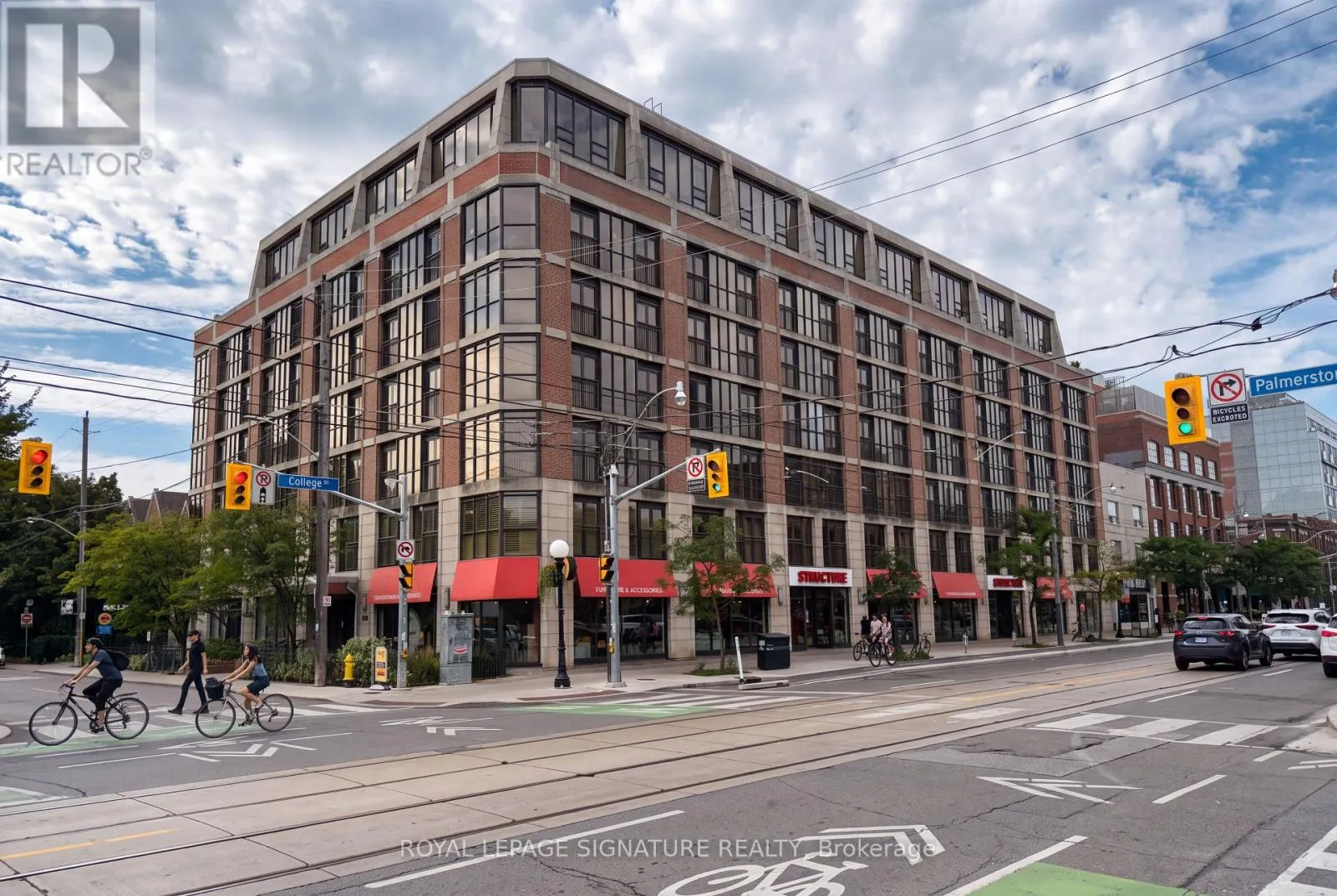 PH07 - 308 PALMERSTON AVENUE