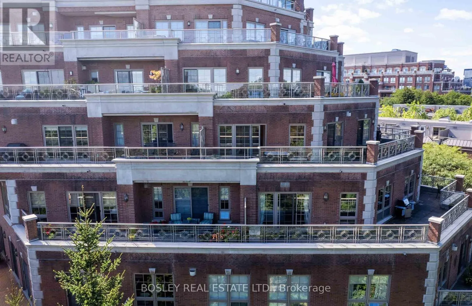 504 - 21 BURKEBROOK PLACE